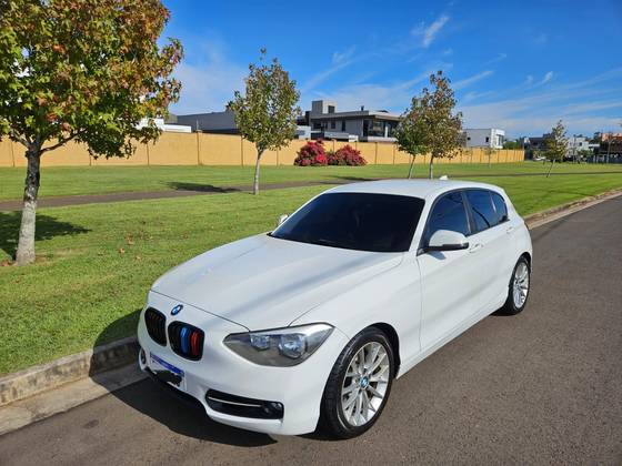 BMW 118i 1.6 SPORT GP 16V TURBO GASOLINA 4P AUTOMÁTICO BMW 118i 1.6 SPORT GP 16V TURBO GASOLINA 4P AUTOMÁTICO